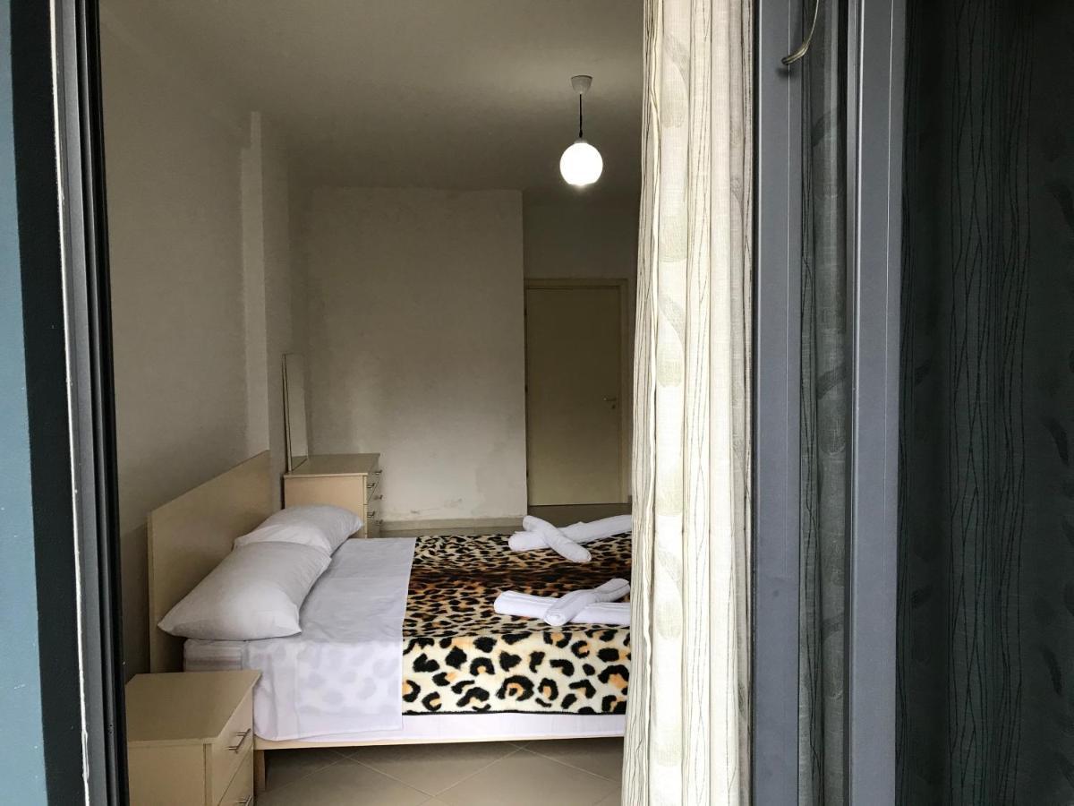 Home Sweet Home 1 - Guest House 티라나 외부 사진
